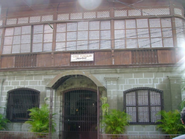 An 18th-century house converted into a small hotel under the auspices of the Taal Heritage Foundation.
